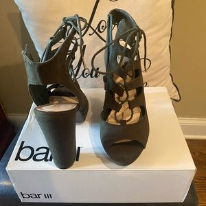 Gently Worn Olive Green Lace Up Heels